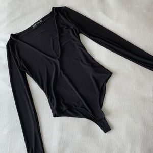 Black v neck long sleeve bodysuit